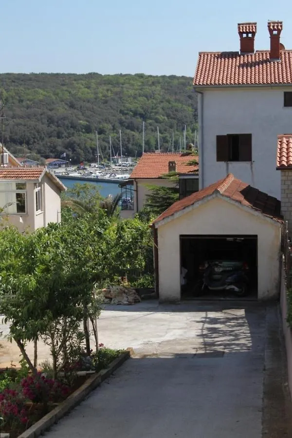 Apartments With A Parking Space Pula - 7647