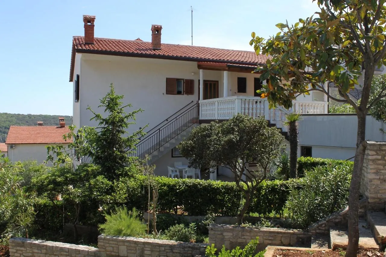 Apartments With A Parking Space Pula - 7647